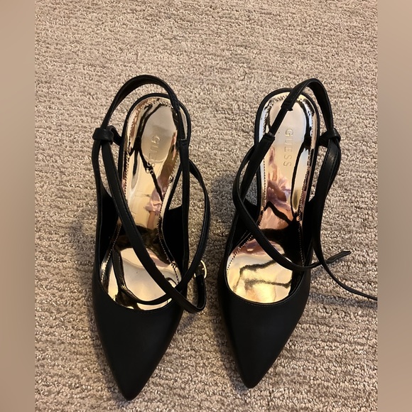 Guess heels - Picture 1 of 3